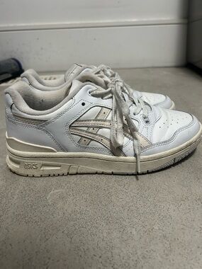 Asics White and Cream Low-Top Sneakers